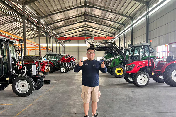 Waylong Tractor Showroom